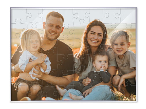 Moldura de puzzle para puzzle fotográfico de 48 peças